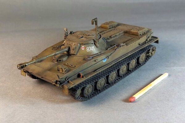 PT-76 -7 Łużycka Dywizja Desantowa,1-72 Revell, autor.Andrzej Hajdasz_01